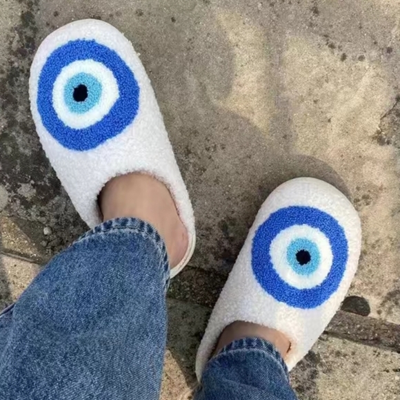 Brand New! Men's Lucky Evil Eye Slippers Sherpa Slippers Plush Evil Eye Slippers - Picture 1 of 7